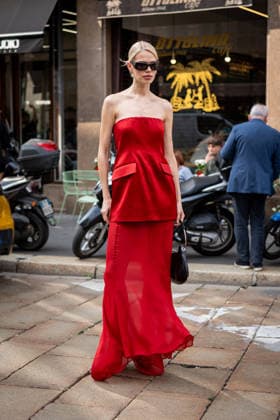 Street Style: Sportmax fashion show during the Milan Fashion Week - Womenswear Spring Summer 2027 in Milan, Italy, on 25 September 2026 Street Style: Linda Schulz is seen outside of the Sportmax fashion show during the Milan Fashion Week - Womenswear Spring Summer 2027 in Milan, Italy, on 25 September 2026., Credit:Stefano Costantino TTL Stefano Costantino Avalon Italy, Milan  Copyright: xStefanoxCostantinoxTTLx xStefanoxCostantinox xAvalonx 1138226860