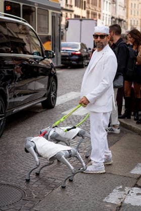 Street Style: Sportmax fashion show during the Milan Fashion Week - Womenswear Spring Summer 2027 in Milan, Italy, on 25 September 2026 Street Style: A guest is seen outside of the Sportmax fashion show during the Milan Fashion Week - Womenswear Spring Summer 2027 in Milan, Italy, on 25 September 2026., Credit:Stefano Costantino TTL Stefano Costantino Avalon Italy, Milan  Copyright: xStefanoxCostantinoxTTLx xStefanoxCostantinox xAvalonx 1138227295