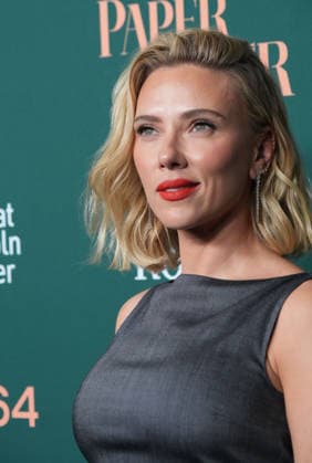 September 25, 2026, New York, New York, USA: SCARLETT JOHANSSON attends the Paper Tiger Premiere at the 64th Annual New York Film Festival at Lincoln Center. New York USA - ZUMAms4_ 20260925_faf_ms4_011 Copyright: xSoniaxMoskowitzxGordonx