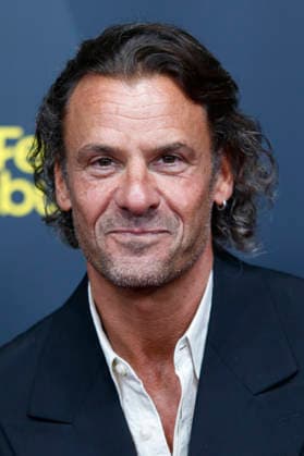 Stephan Luca bei der Premiere der ARD-Serie Friesenjunkies auf dem 34. Filmfest Hamburg 2026 im Cinemaxx Dammtor. Hamburg, 25.09.2026