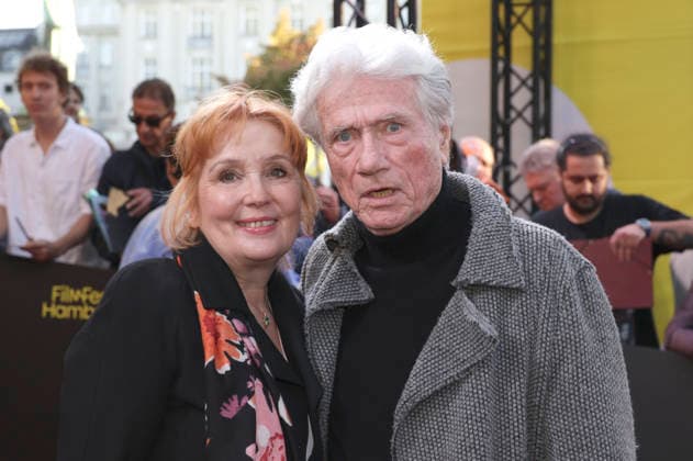 Verena Wengler mit Ehemann Jürgen Prochnow bei der Premiere des ZDF-Films Nachtschicht - Sterben verboten auf dem 34. Filmfest Hamburg 2026 im Cinemaxx Dammtor. Hamburg, 25.09.2026