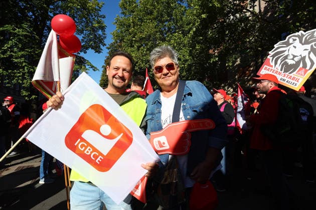 September 26, 2026, Nuremberg, Bayern, Germany: Demonstration against the labor reform in Nuremberg , Bayern , Germany . September 26th, 2026 Nuremberg Germany  - ZUMAe140 20260926_zip_e140_010 Copyright: xDavidexEliasx