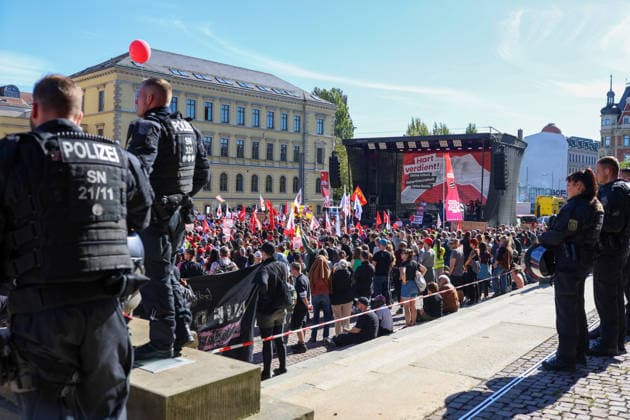 September 26, 2026, Leipzig, Saxony, Germany: Demonstrators participate in an UnkoÂ¼rzbar rally in Leipzig, Germany, on September 26, 2026, protesting cuts to social services and calling for the protection of social welfare and public services. The demonstration brought together protesters carrying banners, placards and flags as they marched through the city. Speakers and participants addressed issues including social welfare, public spending, employment, pensions, healthcare and the future of public services. The rally was part of the UnkoÂ¼rzbar campaign, which mobilizes against cuts to social services and public-sector provision in Germany. Leipzig Germany  - ZUMAc291 20260926_zip_c291_006 Copyright: xMariaxCastrox