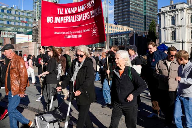 Felles aksjonsdag mot USA-baser i Norden Oslo 20260926. Freds- og solidaritetsorganisasjoner pa Jernbanetorget mot amerikanske militaerbaser i Norden lordag. Andre demonstrasjoner pagar bland annet Trondheim, Bergen og Tromso. Foto: Javad M. Parsa NTB Oslo Norge 3EoPQe4ernE EDITORIAL USE ONLY Ref:_POL3EoPQe4ernE.jpg Copyright: xJavadxM.xParsax xNTBx