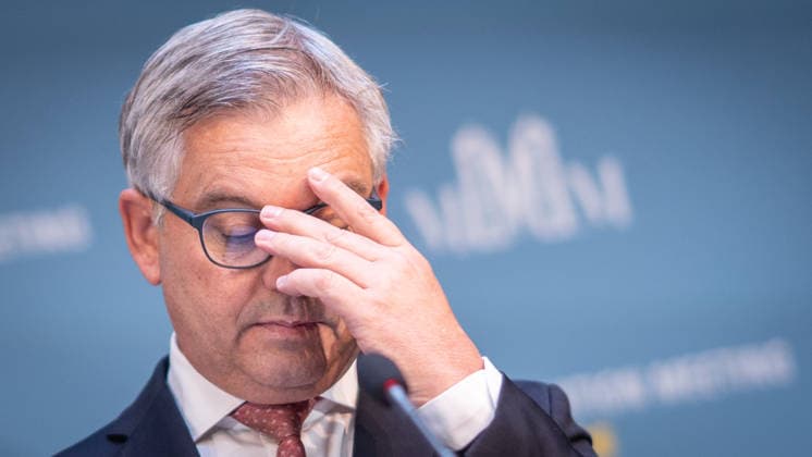Magnus Brunner, EU-Kommissar für Inneres und Migration, ÖVP, früherer Bundesminister der Finanzen in Österreich;2. Munich Migration Meeting Treffen der Europäischen Minister zur Umsetzung der Migrationswende, München Bayern Deutschland Hotel Bayerischer Hof