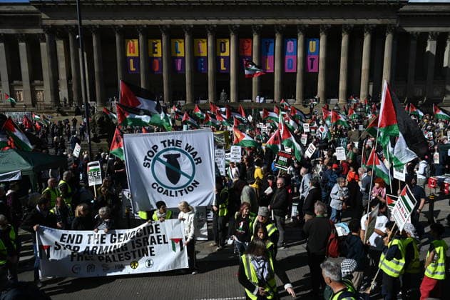 September 26, 2026, Liverpool, England, United Kingdom: Pro-Palestinian demonstrators march from St GeorgeÃ¢â‚¬â ¢s Plateau towards the venue of the Labour Party Conference in Liverpool, ahead of the start of the conference. Demonstrators called on the UK government to halt arms sales to Israel and impose sanctions. Liverpool United Kingdom - ZUMAa279 20260926_zsp_a279_033 Copyright: xZeynepxDemirxAslimx