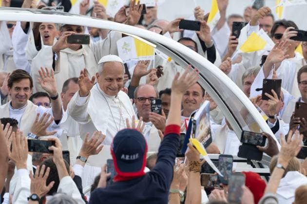 POPE S VISIT TO FRANCE PHOTOPQR OUEST FRANCE Stéphane Geufroi Paris, September 26, 2026. Léon XIV begins todaya historic four-day visit to France. The event is expected to draw one million people. This Saturday, September 26, his visit to France included a massive Mass at Place de la Concorde attended by more than 700,000 faithful. September 25, 2026, Paris, France. Pope Leo XIV is on an apostolic visit to France from September 25 to 28, 2026, in Paris, France. Copyright: xPHOTOPQR OUESTxFRANCE MAXPPPxStéphanexGeufroix 20260926OFR1732 20260926OFR1732