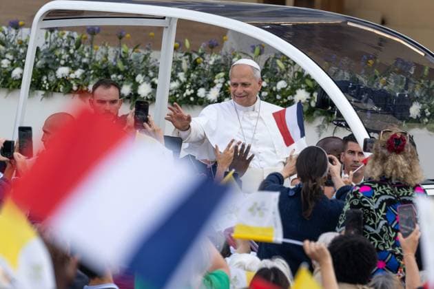 POPE S VISIT TO FRANCE PHOTOPQR OUEST FRANCE Stéphane Geufroi Paris September 26, 2026 Leon XIV begins aa historic four-day visit to France—an event for which one million people are expected. This Saturday, September 26, his visit to France included a massive Mass at Place de la Concorde attended by more than 700,000 faithful. September 25, 2026, Paris, France Pope Leo XIV is on an apostolic visit to France from September 25 to 28, 2026, Paris, France Copyright: xPHOTOPQR OUESTxFRANCE MAXPPPxStéphanexGeufroix 20260926OFR2171 20260926OFR2171