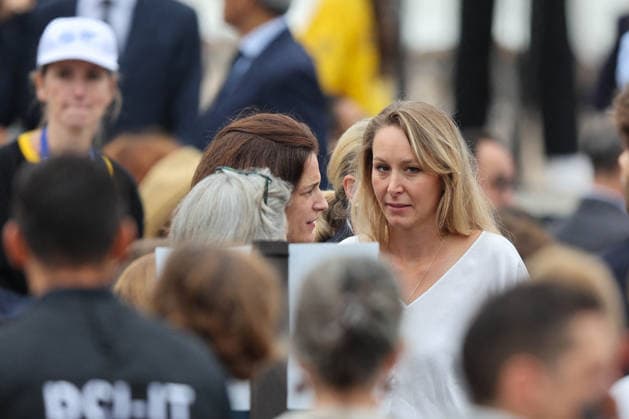 Eugénie Bastié, Marion Maréchal: Celebrities at Pope Leo XIV’s grand Mass on the Place de la Concorde in Paris on September 26, 2026. Between the Avenue des Champs-Élysées and the Place de la Concorde, 700,000 faithful and onlookers, from all corners of the globe, gathered to attend the Mass celebrated by the Holy Father. The apostolic journey, from September 25 to 28, 2026, will continue in Lourdes and Metz. Jacovides Moreau Bestimage Celebrities attending the grand Mass celebrated by Pope Leo XIV at the Place de la Concorde in Paris on September 26, 2026. Between the Avenue des Champs-Élysées and the Place de la Concorde, 700,000 worshippers and onlookers from across the globe gathered to attend the Mass celebrated by the Holy Father. Th Copyright: xJACOVIDES-MOREAUx xBESTIMAGExJACOVIDES-MOREAUx xBESTIMAGEx