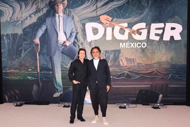 Digger Film Photocall in Mexico City (L-R) American actor Tom Cruise and Director Alejandro Gonzalez Inarritu attend the Digger Photocall at the Four Seasons Hotel Mexico Cityl on September 26, 2026 in Mexico City, Mexico. (Photo by Yamak Perea Eyepix Group) Copyright: xYamakxPerea xEyepixxGroupx YP_26092026_197890