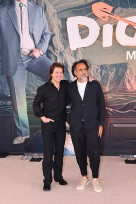 Digger Film Photocall in Mexico City (L-R) American actor Tom Cruise and Director Alejandro Gonzalez Inarritu attend the Digger Photocall at the Four Seasons Hotel Mexico Cityl on September 26, 2026 in Mexico City, Mexico. (Photo by Yamak Perea Eyepix Group) Copyright: xYamakxPerea xEyepixxGroupx YP_26092026_197901