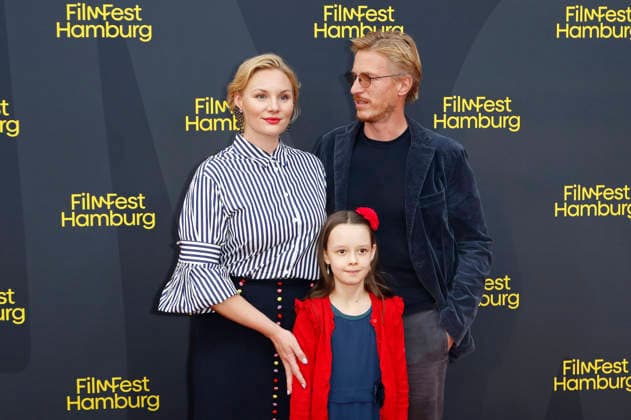 Rosalie Thomass, Elise Lindner und Golo Euler bei der Premiere des Kinofilms Lügen über meine Mutter auf dem 34. Filmfest Hamburg 2026 im Cinemaxx Dammtor. Hamburg, 26.09.2026