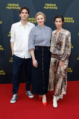 Aron Lehmann, Rosalie Thomass und Daniela Dröscher bei der Premiere des Kinofilms Lügen über meine Mutter auf dem 34. Filmfest Hamburg 2026 im Cinemaxx Dammtor. Hamburg, 26.09.2026