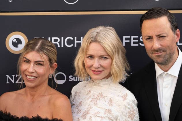 Lee Broda, Naomi Watts und Ben Shirinian bei der Premiere des Kinofilms The Housewife auf dem 22. Zurich Film Festival im Kongresshaus. Zürich, 26.09.2026