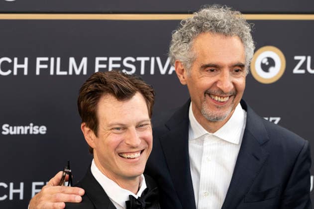 Noah Segan und John Turturro bei der Premiere des Kinofilms The Only Living Pickpocket in New York auf dem 22. Zurich Film Festival im Corso. Zürich, 26.09.2026