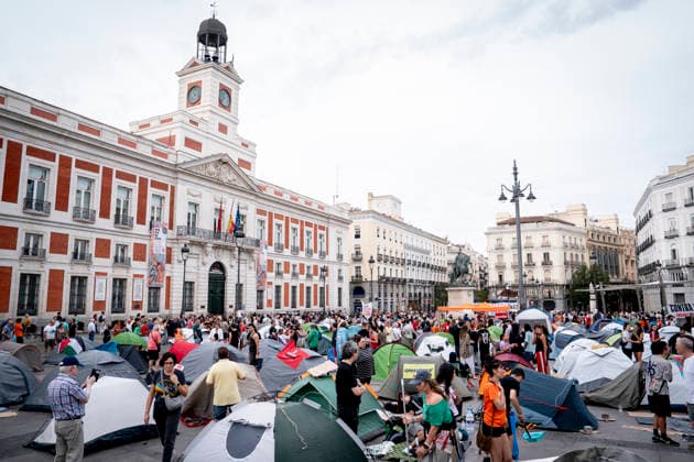 500 People Spend the Night at Madrid s Puerta del Sol After Camping Out to Demand the Maricarmen Decree Numerous people are gathered in tents to demand the approval of a housing decree at the Puerta del Sol on September 27, 2026, in Madrid, Spain. 500 people spent the night in Madrid’s Puerta del Sol this Sunday after camping out in about a hundred tents all night, according to figures provided by the Government Delegation to Europa Press, to demand the approval of a housing decree—which they have dubbed the Maricarmen Decree — at the Council of Ministers meeting to be held on Tuesday, September 29, 2026. SEPTEMBER 27, 2026 CAMP-OUT IN MADRID, SPAIN  Copyright: xA.xPÃ rezxMecax 7803860