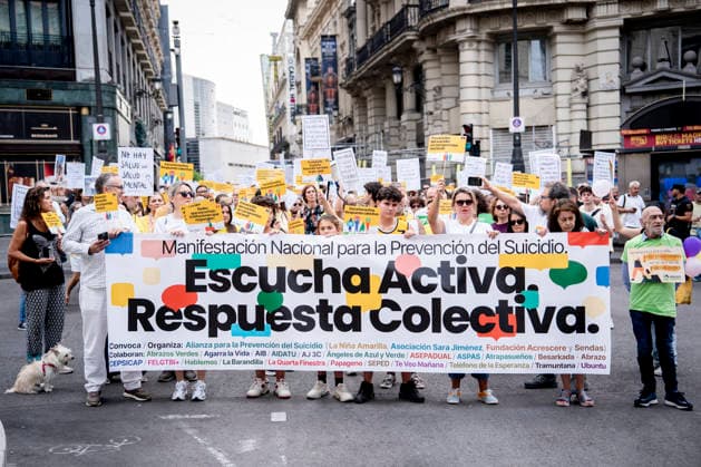 Suicide Prevention Rally in Madrid: Large Crowds Gathered at the National Suicide Prevention Rally on September 27, 2026, in Madrid, Spain. The event was organized under the slogan Active Listening, Collective Response, coinciding with Suicide Awareness Month. September 27, 2026, On Foot, Madrid, Spain  Copyright: xA.xPÃ rezxMecax 7803973