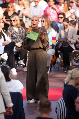 Letzte Sendung ZDF-Fernsehgarten 2026 Mainz, 27.09.2026 Letzte Sendung 2026 im ZDF-Fernsehgarten in Jubiläums-Saison moderiert von Andrea Kiewel Baden- Württemberg Germany Copyright: xMatthiasxGränzdörferx