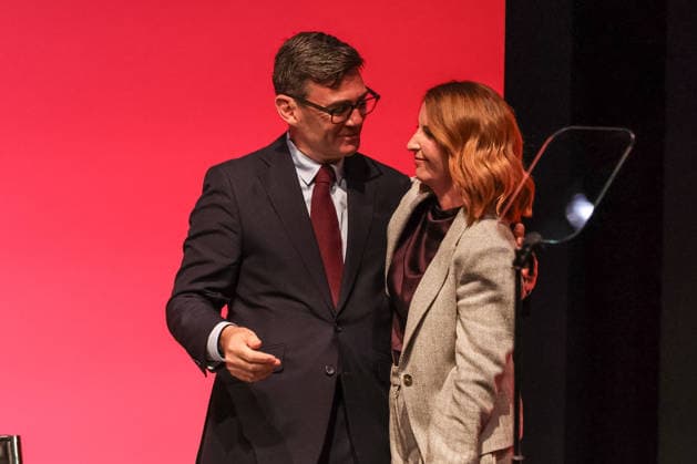 Labour Party Annual Conference 2026 Prime Minister of the United Kingdom Andy Burnham embraces First Secretary of State, Chancellor of the Duchy of Lancaster and Minister for the Cabinet Office Louise Haigh MP after her speach during the Labour Party Annual Conference 2026 at Convention Centre, Liverpool, United Kingdom on 27 September 2026 (Photo by Mark Cosgrove News Images) Liverpool Convention Centre Merseyside United Kingdom Copyright: xMarkxCosgrove NewsxImagesx