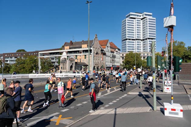 Berlin,27.09.2026, 52.BMW BERLIN-MARATHON,Impressionen vom Hohenzollerndamm im Bezirk Wilmersdorf