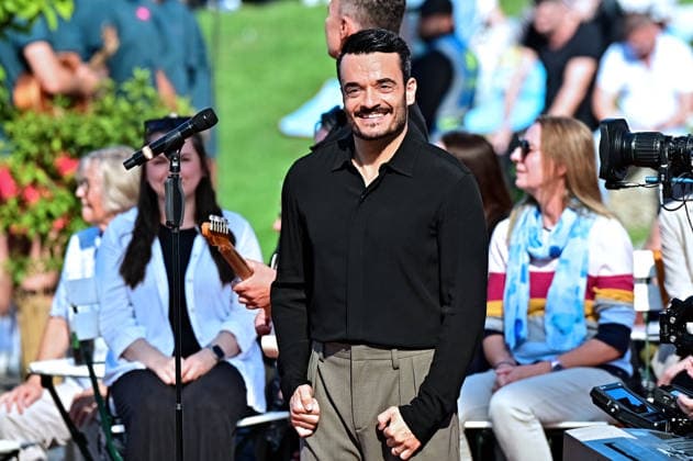ZDF - Fernsehgarten. Sänger und Moderator Giovanni Zarrella während der ZDF - Unterhaltungsshow Fernsehgarten am 27.09.2026 in Mainz. 20260927MWI150855