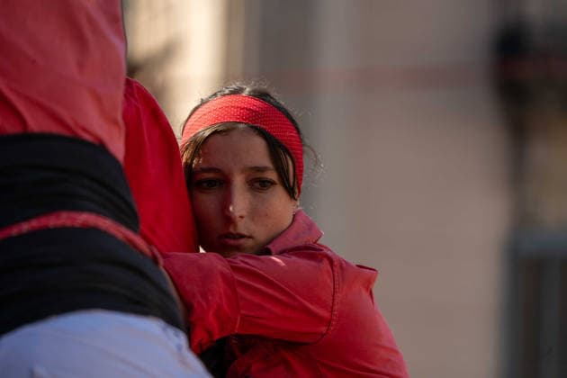 La Merce festival 2026, Placa Sant Jaume. Castellers day, 27 September. Barcelona, Catalunya. September. Barcelona, Catalunya. A member of Colla Jove dels Xiquets de Valls during the human towers performance at the traditional La Merce festival celebrations, September 27, 2026, Placa Sant Jaume, Barcelona, Catalonia., Credit:Ivan Sanchez Jimenez Ivan Sanchez Avalon Copyright: xIvanxSanchezxJimenezx xIvanxSanchezx xAvalonx 1138673721