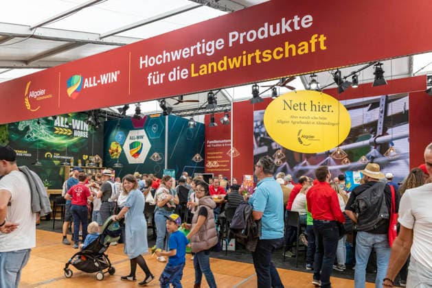 Eröffnung des Landwirtschaftliches Hauptfest in Bad Cannstatt. Süddeutschlands größte Fachmesse für Land-, Forst- und Ernährungswirtschaft zeigt in Messehallen und Tierzelten landwirtschaftliche Maschinen und verschiedene Nutztiere in der modernen Tierhaltung. 27.09.2026, Stuttgart, Baden-Württemberg, Deutschland