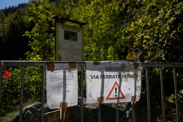 Gyr Flood Damage - France A municipal order and a warning sign close the Ailefroide gorges via ferrata after flood damage. Vallouise-Pelvoux, Hautes-Alpes, France, September 27, 2026. The exceptional floods of August 28 caused major damage in Vallouise-Pelvoux and on the road to Ailefroide. The damage highlights the growing exposure of Alpine valleys to intense rainfall and torrential hazards in a warming climate. Photo by Thibaut Durand ABACAPRESS.COM Vallouise-Pelvoux PROVENCE-ALPES-COTE D AZUR France  Copyright: xDurandxThibaut ABACAx