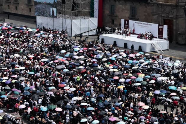 September 27, 2026, Mexico City, Cdmx, Mexico: The President of Mexico, CLAUDIA SHEIMBAUM closes before thousands of supporters in the Plaza de la ConstitucioÂ³n her tour Honestity and Results that went through the 32 States of the Republic; during the speech she talked about the progress and benefits that her government has had towards the population, first attending vulnerable groups with economic aid, improvements in the health sector, advances in technology, improvements in transport, increase in foreign investments, education, reduction of violence and homicides at the national level, greater security, all this with a humanistic approach. Within the speech he emphasized social justice, the democracy that prevails in the country, fre - ZUMAp204 20260927_zip_p204_040 Copyright: xJosuexPerezx