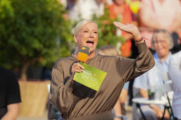 ZDF-Fernsehgarten 2026. Andrea Kiwi Kiewel im ZDF Fernsehgarten mit dem Motto Saison Finale am 27.09.2026 in Mainz. Mainz ZDF Fernsehgarten Rheinland-Pfalz