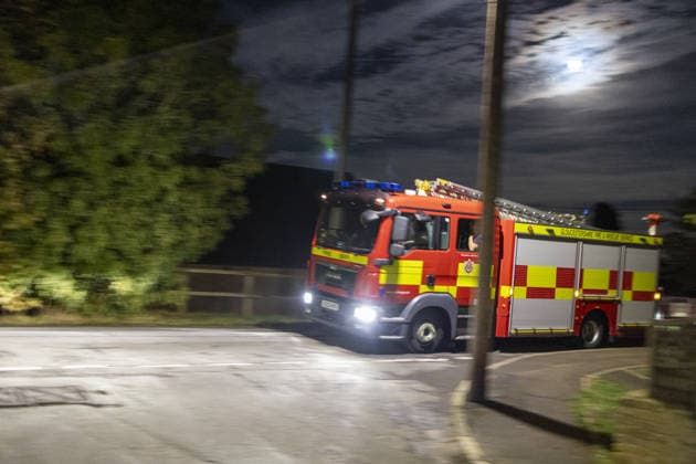 Counter-terror investigation after major incident declared at RAF Fairford FAIRFORD, UK - SEPTEMBER 27: Emergency services at the scene in Fairford, Gloucestershire, United Kingdom, after a major incident was declared on September 27, 2026. Five men have been arrested on suspicion of plotting a car bomb attack against RAF Fairford. The military base hosts US Air Force bombers involved in the conflict with Iran. Marcin Nowak Anadolu Fairford United Kingdom. Editorial use only. Please get in touch for any other usage.  Copyright: x2026xAnadoluxMarcinxNowakx