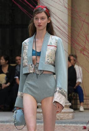MFW - HUI Runway A model walks the runway forHUI Milano Spring Summer 2027 show during Milan Fashion Week in Milan, Italy on September 27, 2026. Photo by Nick Zonna IPA ABACAPRESS.COM Milano Italy  Copyright: xZonnaxNick IPA ABACAx