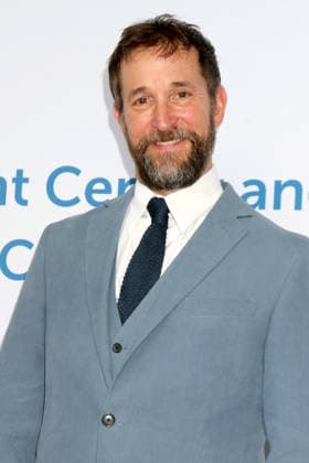 September 27, 2026, Los Angeles, California, USA: LOS ANGELES - SEP 27: Noah Wyle at the Rape Treatment Center at UCLA Health Annual Brunch at the Skirball Center on September 27, 2026 in Los Angeles, CA Los Angeles USA  - ZUMAb170 20260927_aap_b170_056 Copyright: xKayxBlakex