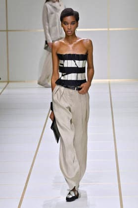 Giorgio Armani Spring Summer 2027 Ready-to-Wear Collection Fashion Show at Milan Fashion Week (MLFW) on September 27, 2026 Giorgio Armani Spring Summer 2027 Ready-to-Wear Collection Fashion Show at Milan Fashion Week (MLFW) on September 27, 2026 Milan, Italy  Copyright: xAgencex xBestimagexAgencex xBestimagex