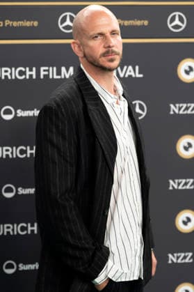 Gustaf Skarsgard bei der Premiere des Kinofilms Adult Supervision Arkipelag auf dem 22. Zurich Film Festival im Corso. Zürich, 27.09.2026