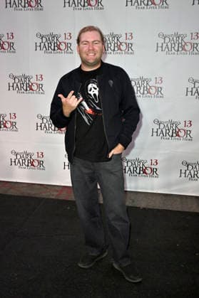 Connor Dean bei der Queen Mary s Dark Harbor Media & VIP Night im Dark Harbor. Long Beach, 27.09.2026