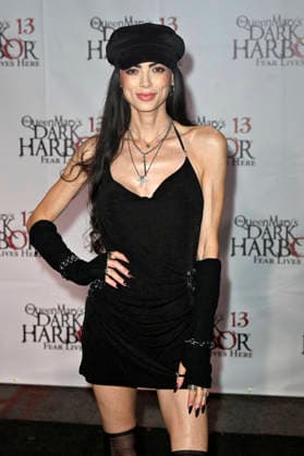 LeeAnna Vamp bei der Queen Mary s Dark Harbor Media & VIP Night im Dark Harbor. Long Beach, 27.09.2026