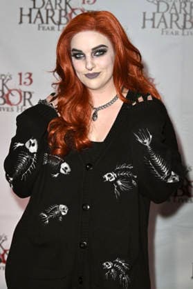 Lauren Frances bei der Queen Mary s Dark Harbor Media & VIP Night im Dark Harbor. Long Beach, 27.09.2026
