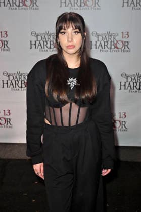Kelsi Davies bei der Queen Mary s Dark Harbor Media & VIP Night im Dark Harbor. Long Beach, 27.09.2026