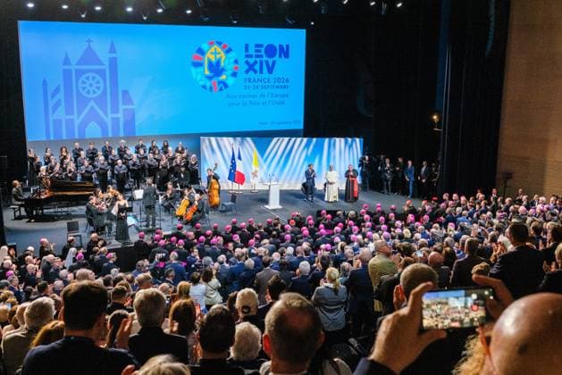 RECORD DATE NOT STATED The Pope in Metz Photo by Arnaud BEINAT Maxppp September 28, 2026, Metz, Moselle, Lorraine, Grand Est, France Address by Pope Leo XIV at the Robert Schuman Convention Center, in the presence of French President Emmanuel Macron and Catholic Cardinal Jean Marc Aveline, President of the French Bishops’ Conference, Metz, France, September 28, 2026 Pope Leo XIV delivers a speech at the Robert Schuman Convention Center in Metz, in the presence of French President Emmanuel Macron and Cardinal Jean Marc Aveline, President of the French Bishops’ Conference, during the Pope’s four-day apostolic visit to France Copyright: xMAXPPPxArnaudxBeinatx ABE260928-02 ABE260928-02