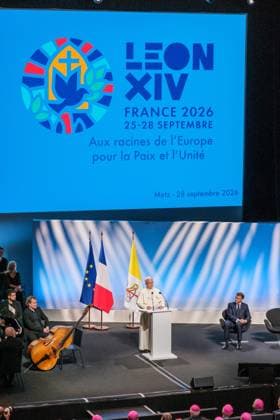 RECORD DATE NOT STATED The Pope in Metz Photo by Arnaud BEINAT Maxppp September 28, 2026, Metz, Moselle, Lorraine, Grand Est, France Address by Pope Leo XIV at the Robert Schuman Convention Center, in the presence of French President Emmanuel Macron and Catholic Cardinal Jean Marc Aveline, President of the French Bishops’ Conference, Metz, France, September 28, 2026 Pope Leo XIV delivers a speech at the Robert Schuman Convention Center in Metz, in the presence of French President Emmanuel Macron and Cardinal Jean Marc Aveline, President of the French Bishops’ Conference, during the Pope’s four-day apostolic visit to France Copyright: xMAXPPPxArnaudxBeinatx ABE260928-10 ABE260928-10