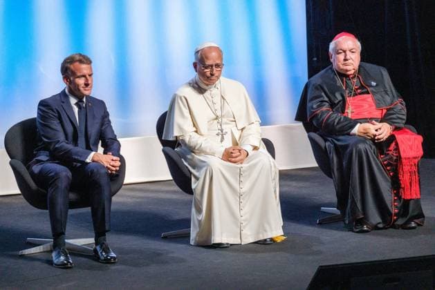 RECORD DATE NOT STATED The Pope in Metz Photo by Arnaud BEINAT Maxppp September 28, 2026, Metz, Moselle, Lorraine, Grand Est, France Address by Pope Leo XIV at the Robert Schuman Convention Center, in the presence of French President Emmanuel Macron and Catholic Cardinal Jean Marc Aveline, President of the French Bishops’ Conference, Metz, France, September 28, 2026 Pope Leo XIV delivers a speech at the Robert Schuman Convention Center in Metz, in the presence of French President Emmanuel Macron and Cardinal Jean Marc Aveline, President of the French Bishops’ Conference, during the Pope’s four-day apostolic visit to France Copyright: xMAXPPPxArnaudxBeinatx ABE260928-14 ABE260928-14