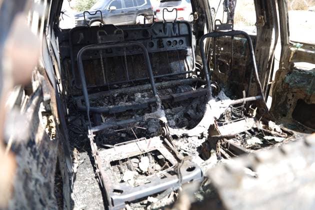 Settlers Set Fire To Vehicle And Spray Graffiti In Deir Abu Mash™al DEIR ABU MASHA™AL, PALESTINE SEPTEMBER 28, 2026: Israeli settlers attacked the village of Deir Abu Mash™al, northwest of Ramallah, during the early hours of the morning, according to local sources. During the attack, settlers set fire to a vehicle belonging to Ahmed Shehadeh Zahran, also known as Abu Zaher, and spray-painted slogans on the walls of his home. The incident is part of a series of reported settler attacks affecting Palestinian communities in the occupied West Bank. Ramallah Palestine, State of Copyright: x xSalmanxMohsenxAlkhatibx xJNAxPressx