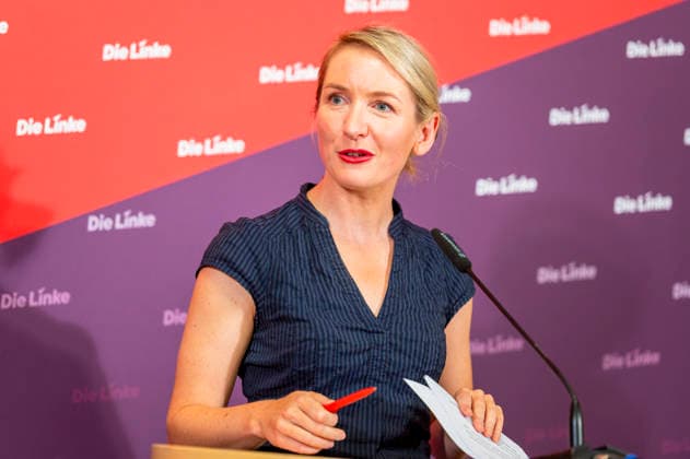 Ines Schwerdtner EUR, Deutschland, Berlin, 28.09.2026: Pressekonferenz von Ines Schwerdtner Vorsitzende der Partei Die Linke im Karl-Liebknecht-Haus zu aktuellen Themen: Anzeige gegen BM Dobrindt,Pflegereform, Enteignung bzw. Vergesellschaftung und der Rücktritt von Jens Spahn.