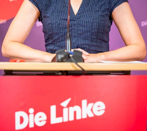 Ines Schwerdtner EUR, Deutschland, Berlin, 28.09.2026: Pressekonferenz von Ines Schwerdtner Vorsitzende der Partei Die Linke im Karl-Liebknecht-Haus zu aktuellen Themen: Anzeige gegen BM Dobrindt,Pflegereform, Enteignung bzw. Vergesellschaftung und der Rücktritt von Jens Spahn.