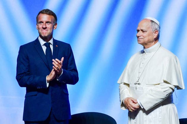 Pope Leo XIV in France - Meeting For Peace And Unity in Metz Pope Leo XIV, Cardinal Jean-Marc Aveline, and French President Emmanuel Macron attend the At the Roots of Europe: For Peace and Unity meeting at the Robert Schuman Conference Centre in Metz, France on September 28, 2026, the final day of the Pope s visit to France. Photo by Romain Doucelin Pool ABACAPRESS.COM Metz France  Copyright: xDoucelinxRomain ABACAx