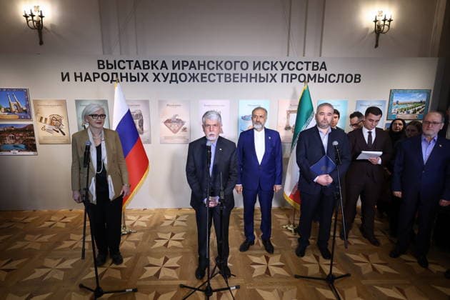 RUSSIA, MOSCOW - SEPTEMBER 28, 2026: All-Russian Museum of Decorative Art Director Tatyana Rybkina, Iran s Minister of Culture and Islamic Guidance Abbas Salehi, Iran s Ambassador to Russia Kazem Jalali and Russia s Deputy Minister of Culture Andrei Malyshev (from L to R) speak at an exhibition of Iranian Art and Folk Arts and Crafts during the Festival of Iranian Culture at the All-Russian Museum of Decorative Art. Artyom Geodakyan TASS  98492401