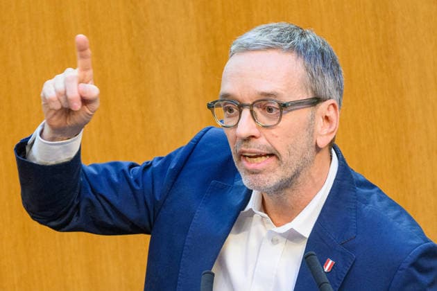 Â - Wien 28.09.2026 - 99. Sitzung des Nationalrats. Sondersitzug für den Beschluß der Spritbreisbremse der Bundesregoierung. PHOTO: Klubobmann der FPÖ Herbert Kickl 99th Session of the Austrian National Council. Special session on the adoption of the federal government s fuel price rebate. Nationalratssitzung, Parlamentssitzung, Parlament, Plenum 99. Sitzung des Nationalrats - Sondersitzung