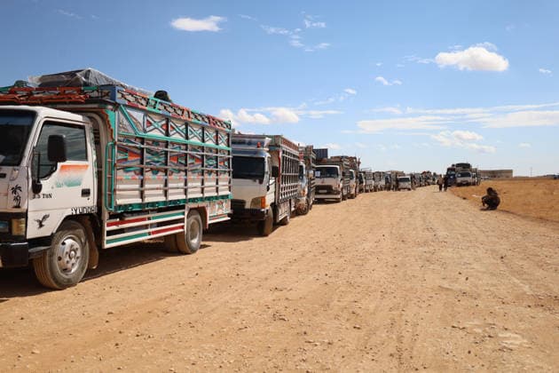 65 families return to their homes from Rasm al-Akhdar camp in Manbij MANBIJ, SYRIA - SEPTEMBER 28: A total of 65 families, comprising around 300 people living at Rasm al-Akhdar camp in the Manbij area of northern Syria leave the camp to return to their homes in Aleppo and Raqqa, on September 28, 2026. The convoy of families set off for the areas of Maskanah and Deir Hafir in Aleppo province and locations in Raqqa. The Syrian Red Crescent distributed emergency aid packages to the families leaving the camp. Nebieha Altaha Anadolu Manbij Syria. Editorial use only. Please get in touch for any other usage.  Copyright: x2026xAnadoluxNebiehaxAltahax