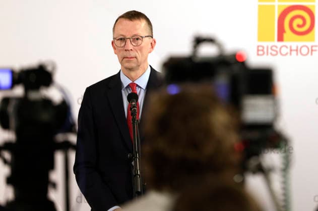 Matthias Kopp bei der Auftakt-Pressekonferenz zur Herbst-Vollversammlung der Deutschen Bischofskonferenz im Dompfarrzentrum. Fulda, 28.09.2026